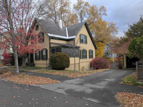 2 Holt St, Concord, NH, 03301-2925 | Card Image