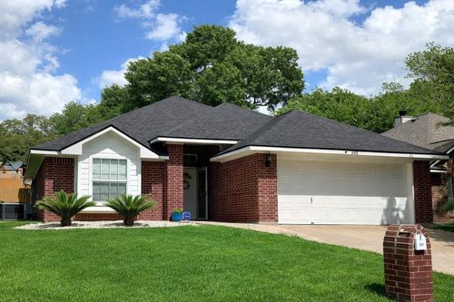 305 Scenic Brook Street, Brenham, TX, 77833 | Card Image
