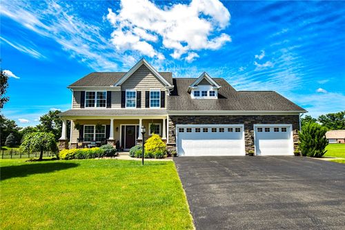 2000 Plantation Dr, Saxonburg, PA, 16056-2553 | Card Image