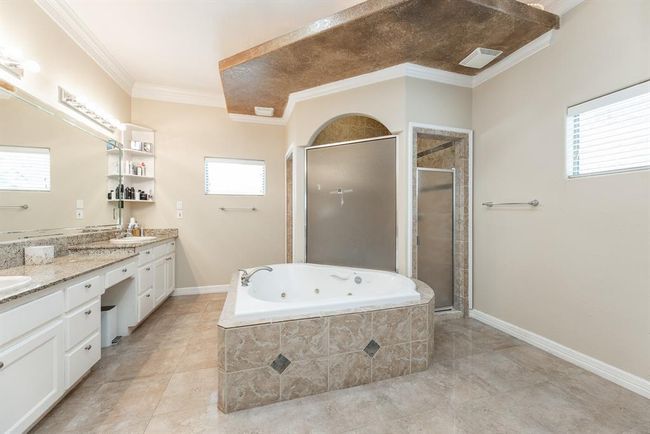 16206 Lobo Ln, House other with 6 bedrooms, 6 bathrooms and 3 parking in Spring TX | Image 23