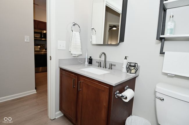1053 Reserve Way, Condo with 2 bedrooms, 1 bathrooms and null parking in Indianapolis IN | Image 19