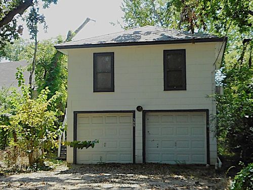 309 Normal St, Denton, TX, 76201-3909 | Card Image
