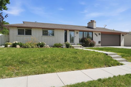 2976 W 6620 S, West Jordan, UT, 84084-1833 | Card Image