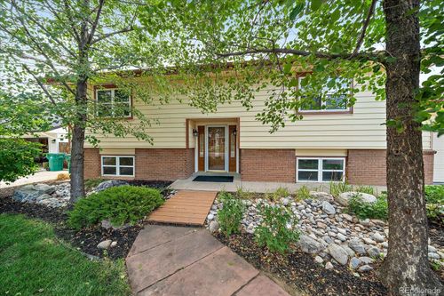 967 Mountain View Dr, Castle Rock, CO, 80104-1621 | Card Image