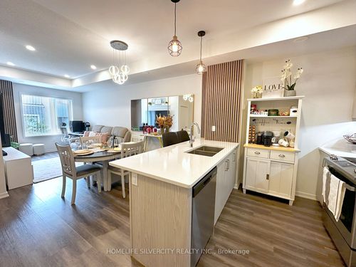 238-121 Honeycrisp Cres, Concord, ON, L4K0N7 | Card Image