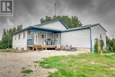 244062 Range Road 251, House other with 4 bedrooms, 3 bathrooms and null parking in Wheatland County AB | Image 3