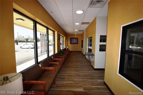 16841 E 14 Mile Rd, Fraser, MI, 48026-2239 | Card Image