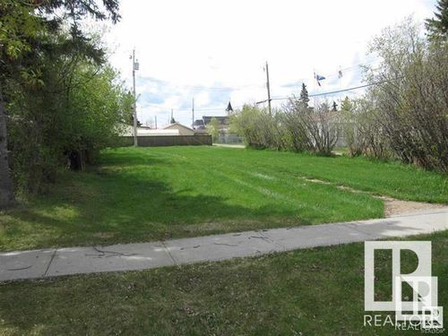 4927 50 Ave, Chipman, AB, T0B0W0 | Card Image