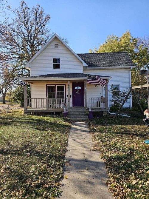 2012 Jackson Ave, Spirit Lake, IA, 51360-1228 | Card Image