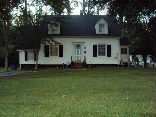 382 Forestview St, Spartanburg, SC, 29301-2504 | Card Image