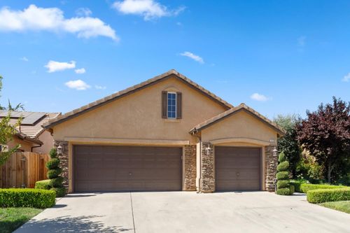 1158 E Hogan Ave, Fresno, CA, 93730-5904 | Card Image