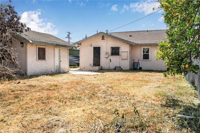 614 N Spring Ave, House other with 2 bedrooms, 1 bathrooms and 1 parking in Compton CA | Image 25