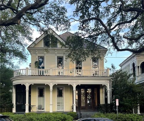 c-4020 Saint Charles Ave, New Orleans, LA, 70115-4778 | Card Image