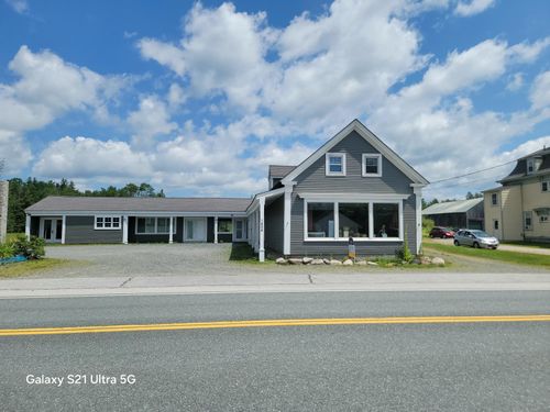 1424 Us Hwy 1, Hancock, ME, 04640 | Card Image