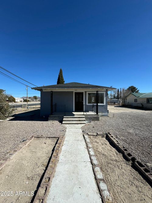105 S Cochise Ave, Willcox, AZ, 85643-2415 | Card Image