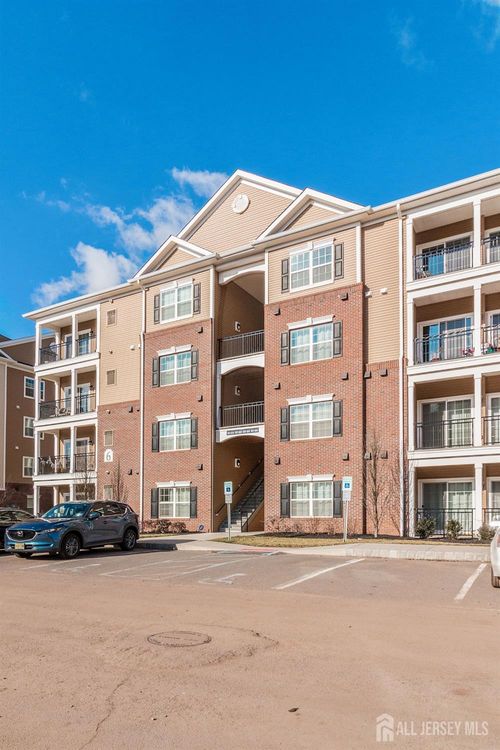643-643 Strassle Way, South Plainfield, NJ, 07080-4050 | Card Image