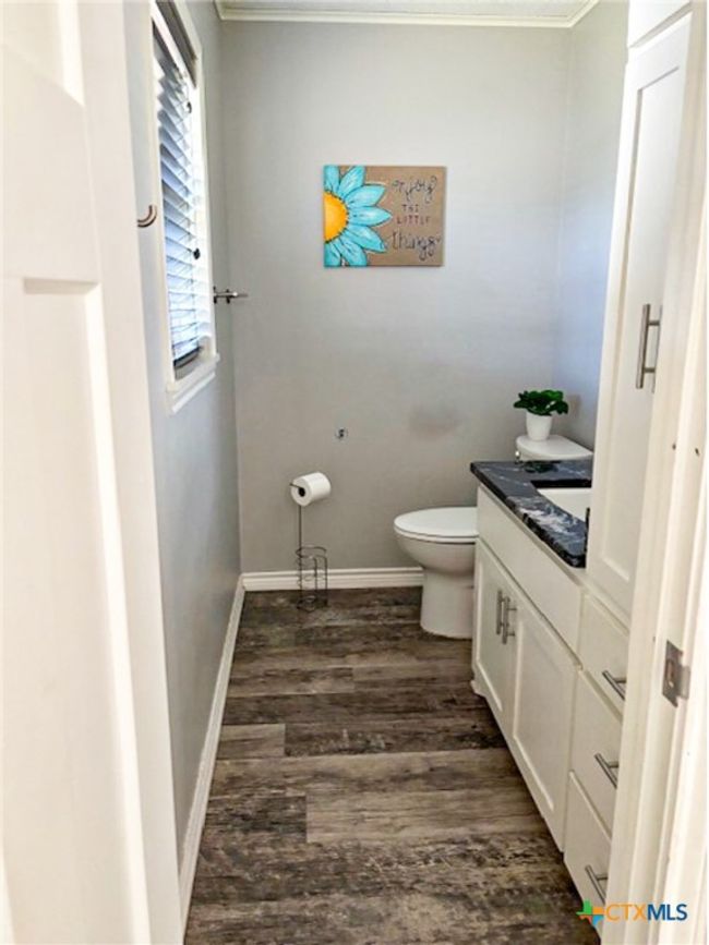 912 N Avenue G, House other with 4 bedrooms, 3 bathrooms and null parking in Shiner TX | Image 18