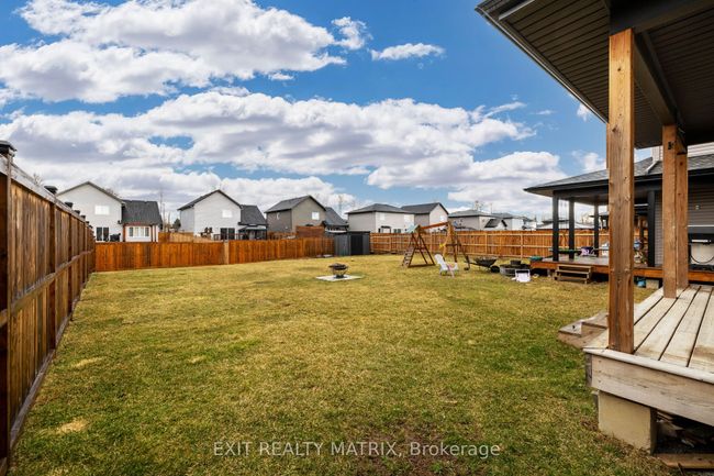 273 Moisson St, House attached with 3 bedrooms, 2 bathrooms and 5 parking in Embrun ON | Image 33
