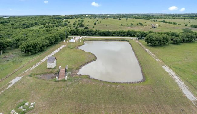 7608 N Branch Rd, House other with 5 bedrooms, 4 bathrooms and null parking in Krum TX | Image 16