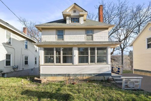 286 W William St, Delaware, OH, 43015-2448 | Card Image