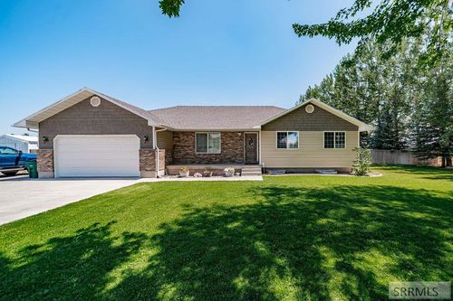 4 N 3700 E, Rigby, ID, 83442-5642 | Card Image