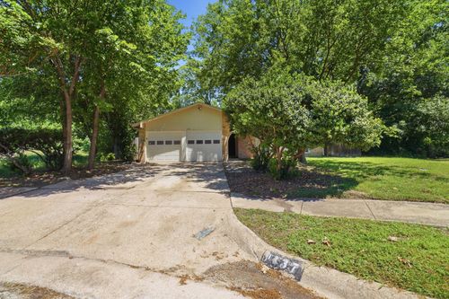 1137 Meadow Creek Ct, Lancaster, TX, 75146-1320 | Card Image