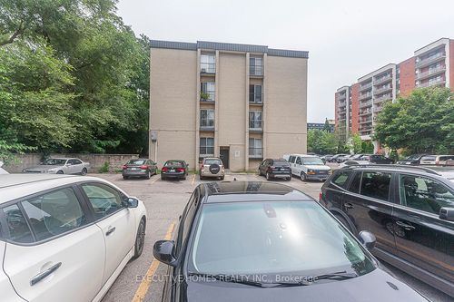 1690 Victoria Park Avenue, North York, ON, M1R1R1 | Card Image