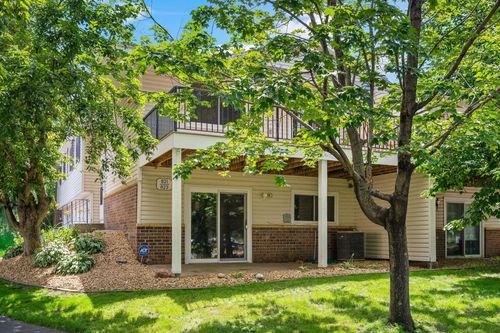 821 Evergreen Cir, Burnsville, MN, 55337-4657 | Card Image