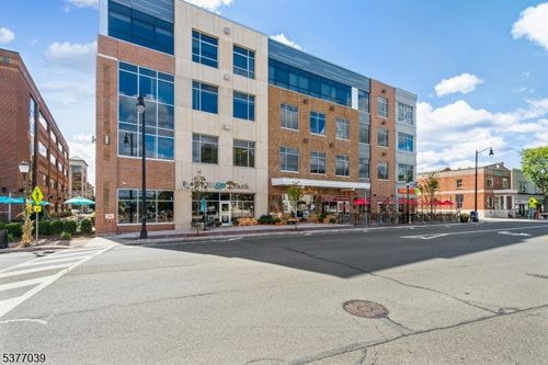 46 E Main St, Somerville, NJ, 08876-2339 | Card Image
