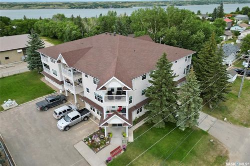 205-100 5th Avenue, Regina Beach, SK, S0G4C0 | Card Image