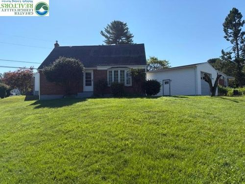 2415 S Lumber St, Allentown, PA, 18103-6752 | Card Image