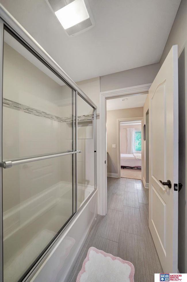 2020 Ridgeline Dr, House other with 5 bedrooms, 4 bathrooms and 3 parking in Lincoln NE | Image 41