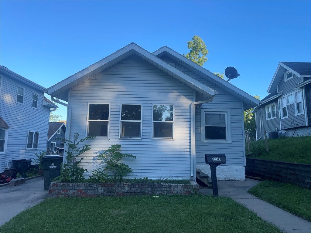 A Ave, Cedar Rapids, IA 52405