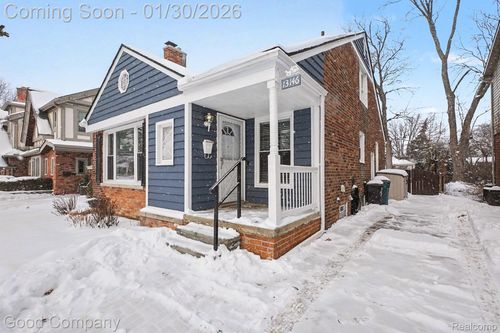 13146 Elgin Ave, Huntington Woods, MI, 48070-1417 | Card Image