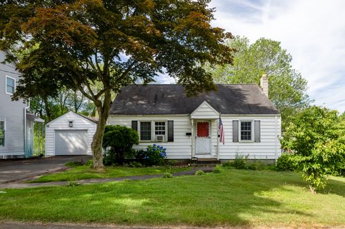 385 Pond Point Ave, Milford, CT, 06460-6827 | Card Image