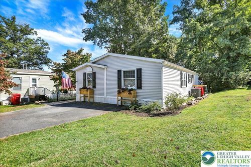 83 Mansfield Dr, MACUNGIE, PA, 18062-9226 | Card Image