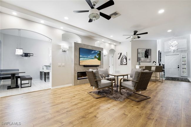 12802 Maiden Cane Ln, House attached with 3 bedrooms, 2 bathrooms and null parking in BONITA SPRINGS FL | Image 5