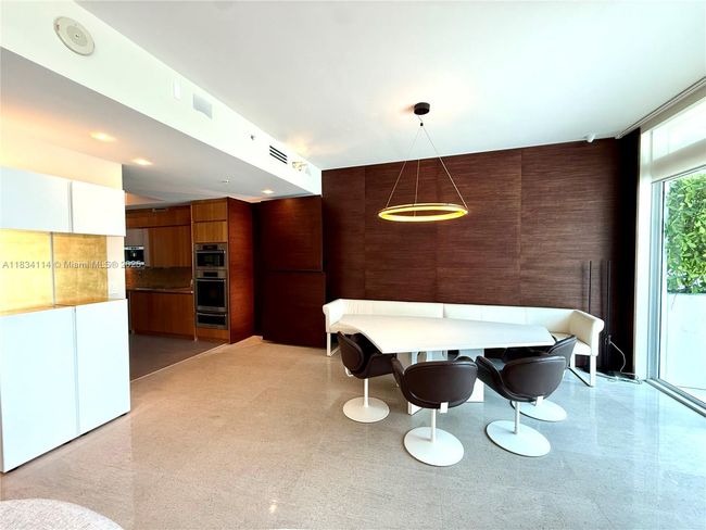 TWN4 - 50 S Pointe Dr, Condo with 4 bedrooms, 5 bathrooms and null parking in Miami Beach FL | Image 4