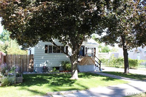 329 S Birch St, Blackfoot, ID, 83221-2014 | Card Image