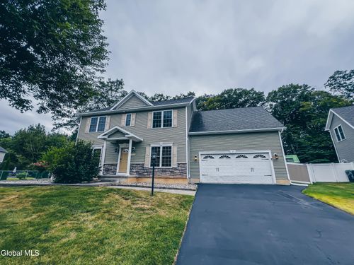 4 Elizabeth Ct, Clifton Park, NY, 12065-7525 | Card Image