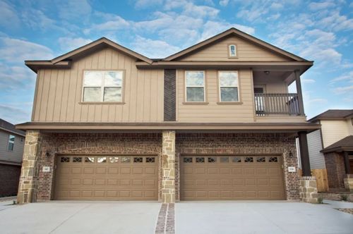 136 Lakeview Court, Kyle, TX, 78640 | Card Image