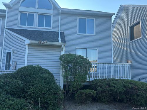 3534 Gibbs Rd, Coram, NY, 11727 | Card Image
