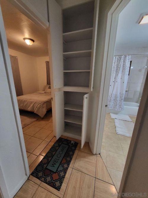 239 S 35th St, San Diego, CA, 92113-1605 | Card Image