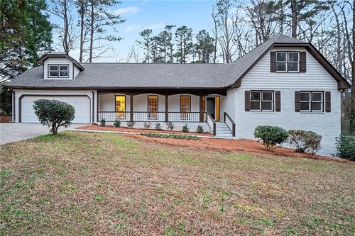 5464 Breathitt Dr Sw, Lilburn, GA, 30047-6676 | Card Image