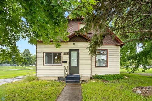 114 2nd Ave Se, Lidgerwood, ND, 58053-4202 | Card Image