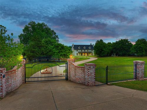 13500 Three Oaks Drive, Jones, OK, 73049 | Card Image