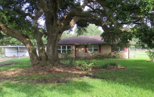4015 County Road 450, West Columbia, TX, 77486-9250 | Card Image