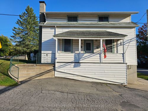 98 Paul Dr, Lanark, ON, K0G1K0 | Card Image