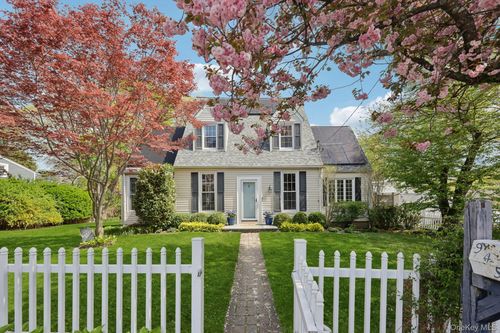 945 Harrison Dr, Centerport, NY, 11721-1009 | Card Image