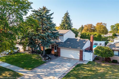 14139 Huff Dr, Warren, MI, 48088-6045 | Card Image